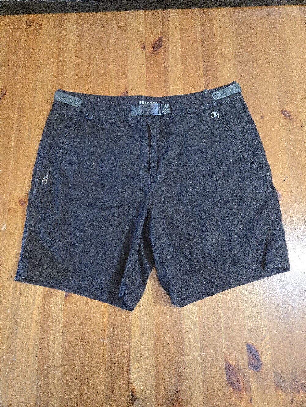 Roark Black Campover Light Weight Shorts with Built-In Web Belt Size 32